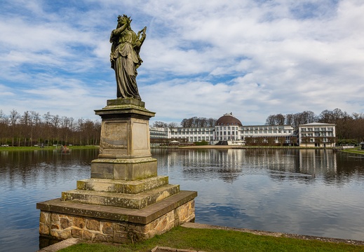 Skulptur Musik am Holler See